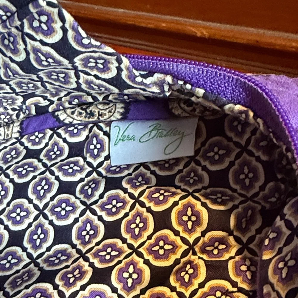 Vera Bradley tote bag in the retired "Simply Violet" pattern. Great condition - Picture 2 of 7